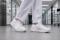 HOKA Arahi Men White